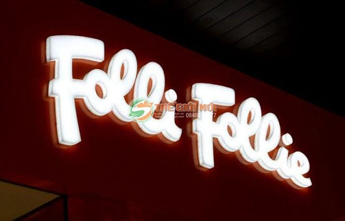 biển mica chữ nổi