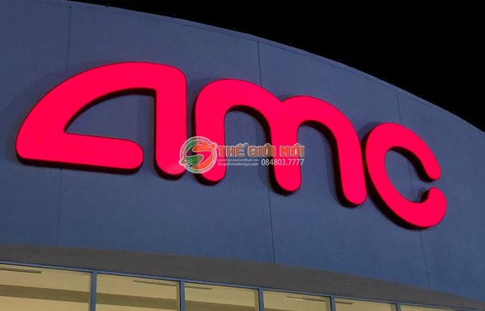 làm bảng hiệu mica