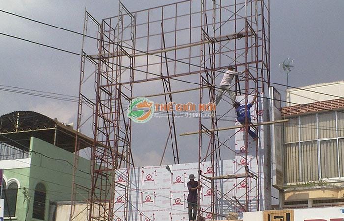 thi công quảng cáo