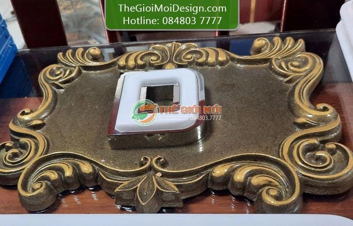 hộp đèn chữ nổi