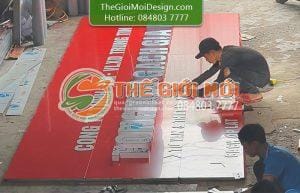 chữ nổi sáng chân